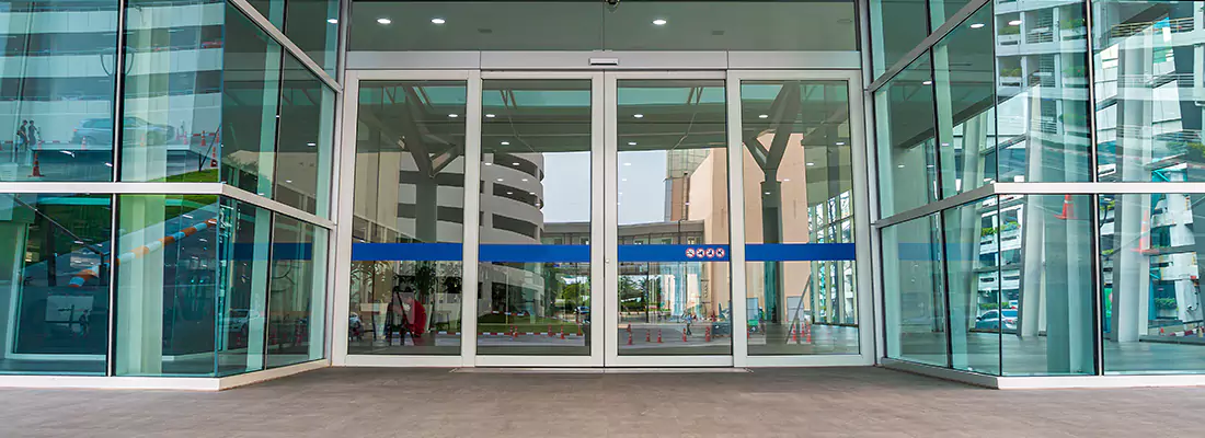 Automatic Glass Door Lock in Parc-Champlain, QC