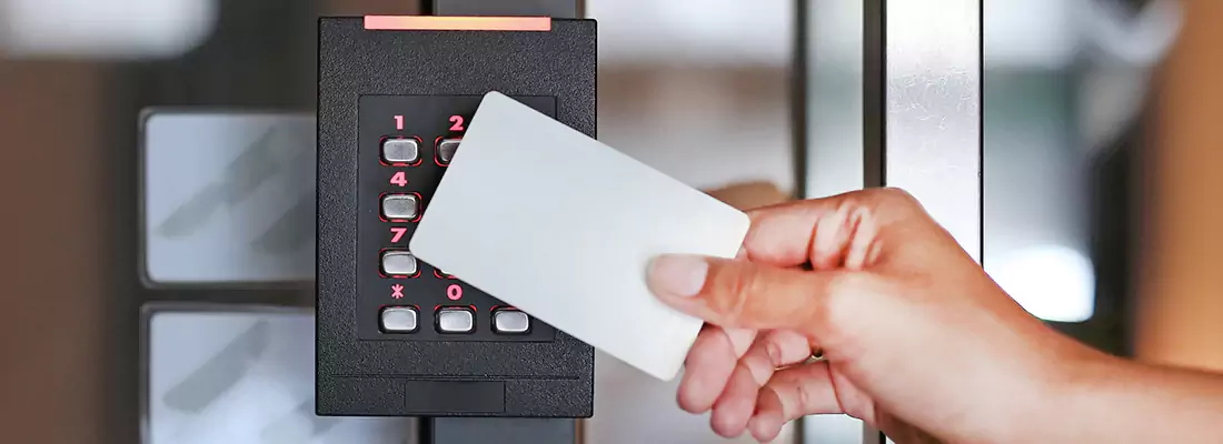 Benefits of Card Lock Readers for Properties in La Sablonniere, QC